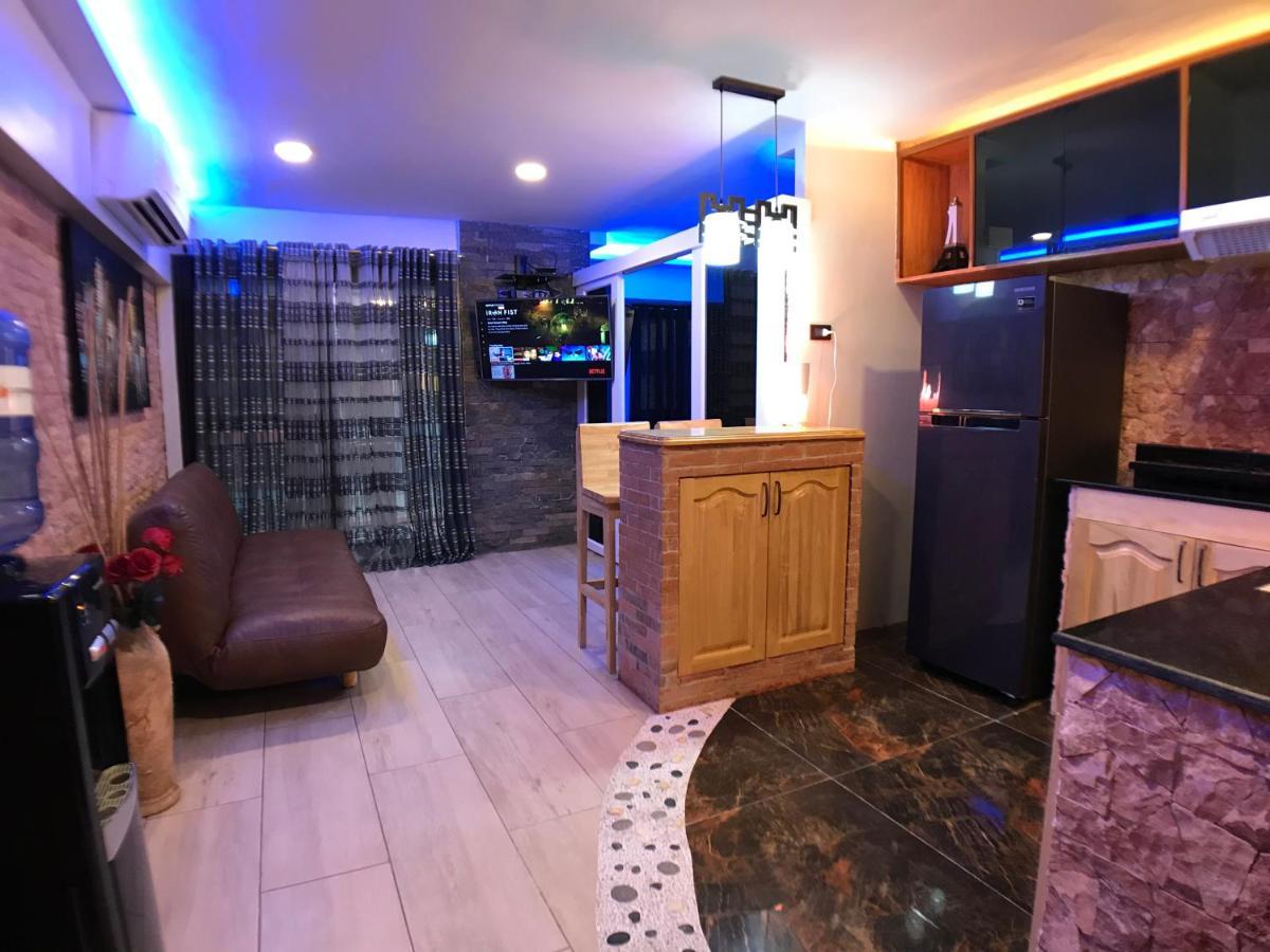 Clockworkorange Luxury Suites With Netflix Mactan Exterior photo