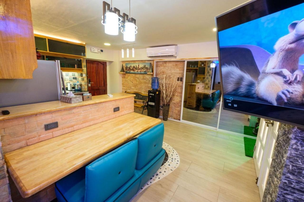Clockworkorange Luxury Suites With Netflix Mactan Exterior photo