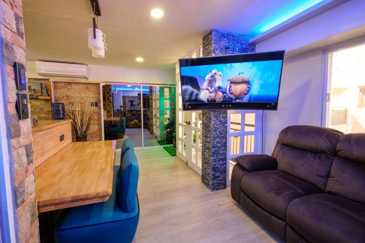 Clockworkorange Luxury Suites With Netflix Mactan Exterior photo