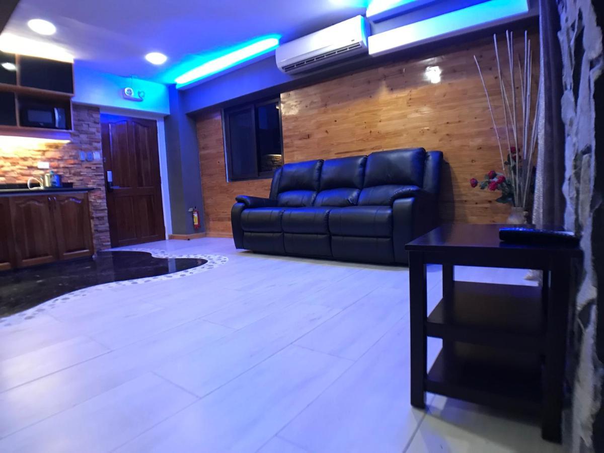 Clockworkorange Luxury Suites With Netflix Mactan Exterior photo