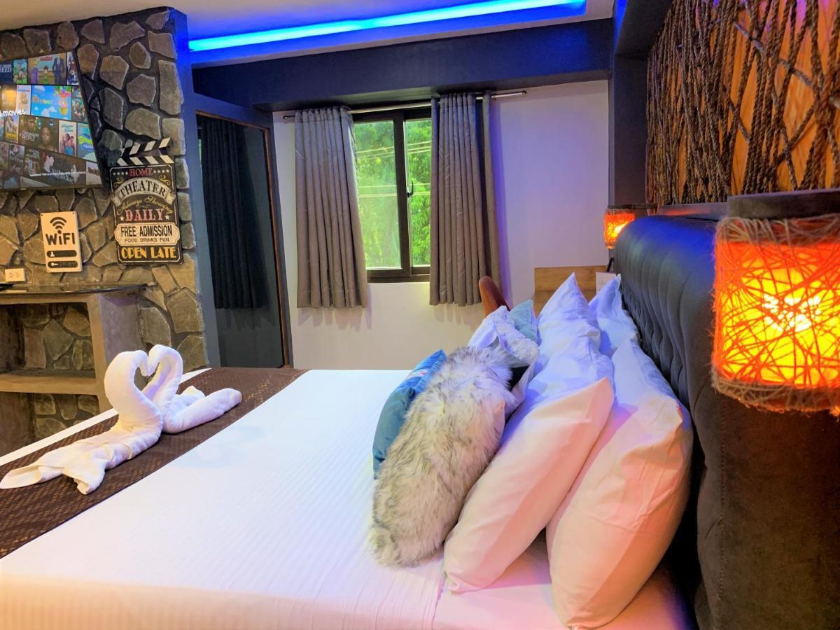 Clockworkorange Luxury Suites With Netflix Mactan Exterior photo