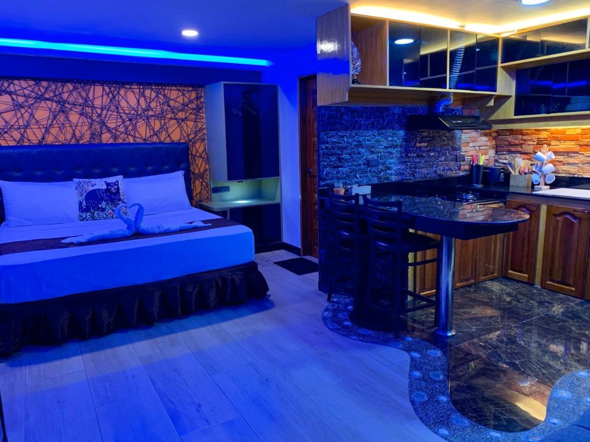 Clockworkorange Luxury Suites With Netflix Mactan Exterior photo