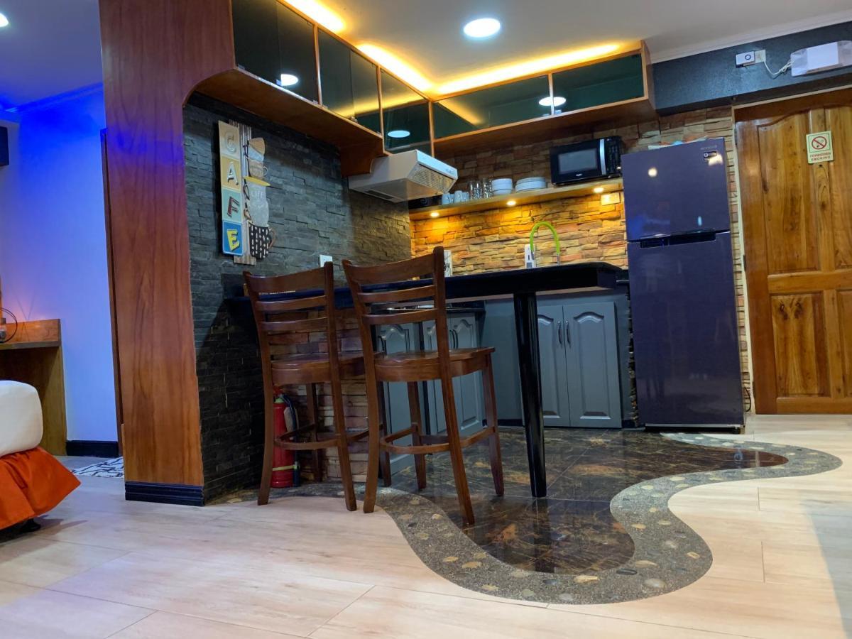 Clockworkorange Luxury Suites With Netflix Mactan Exterior photo