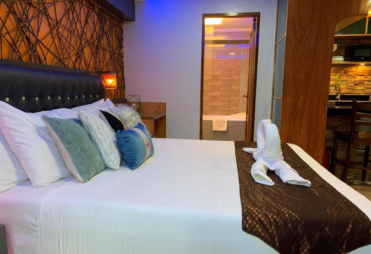 Clockworkorange Luxury Suites With Netflix Mactan Exterior photo